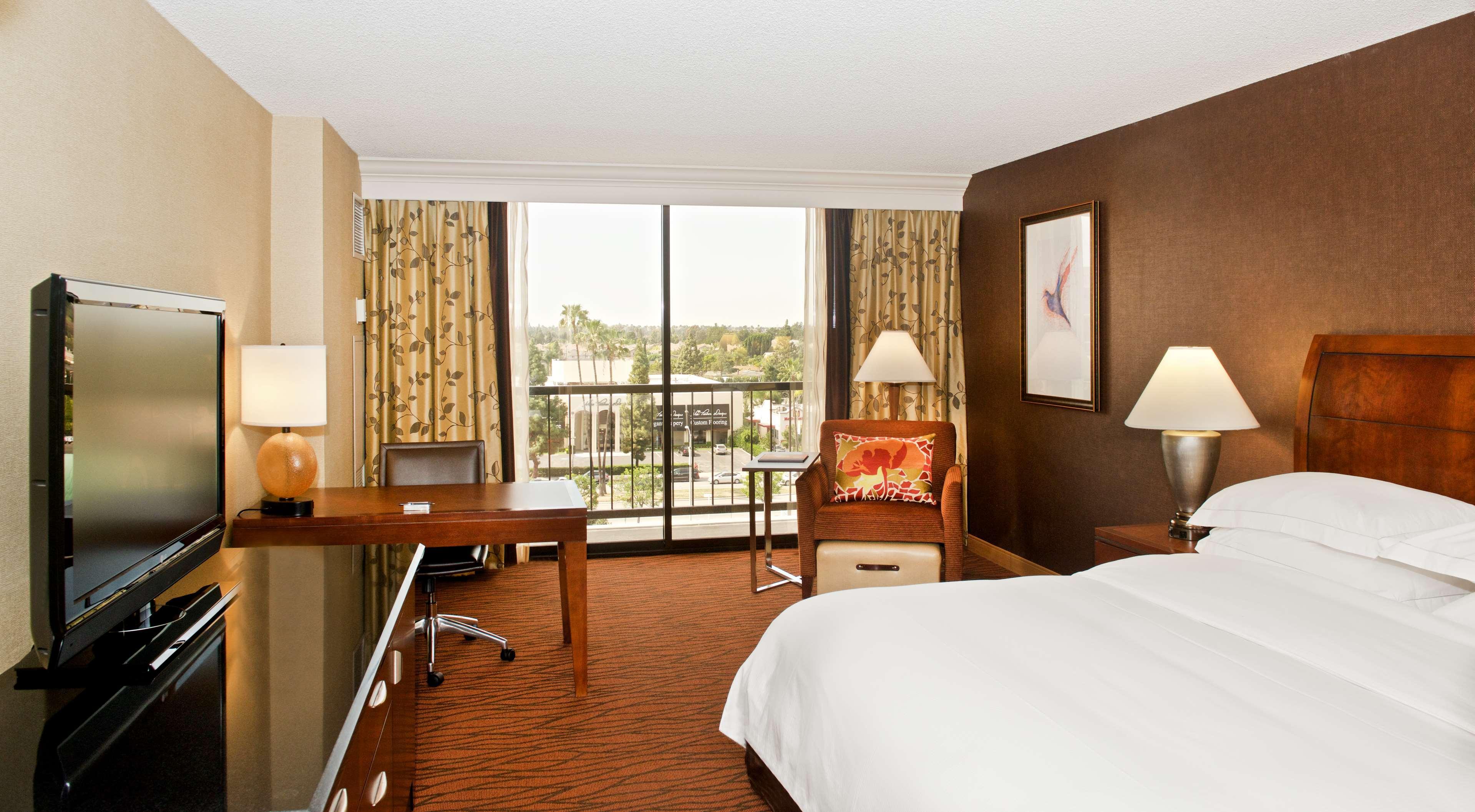 Hilton Orange County/Costa Mesa Ξενοδοχείο Εξωτερικό φωτογραφία