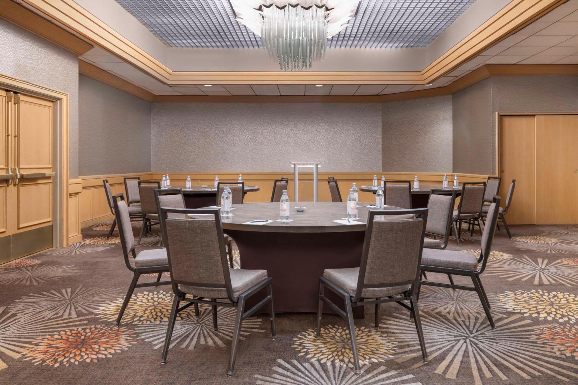 Hilton Orange County/Costa Mesa Ξενοδοχείο Εξωτερικό φωτογραφία